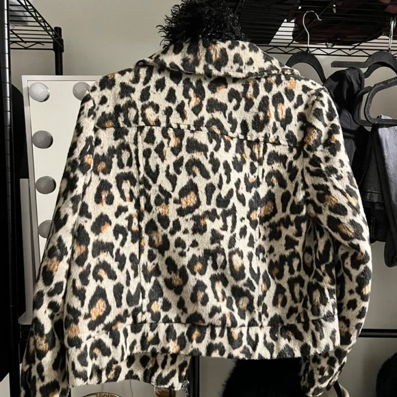 LEOPARD PRINT BLACK FUR LINED 'BIBA' JACKET. - Picture 4 of 4